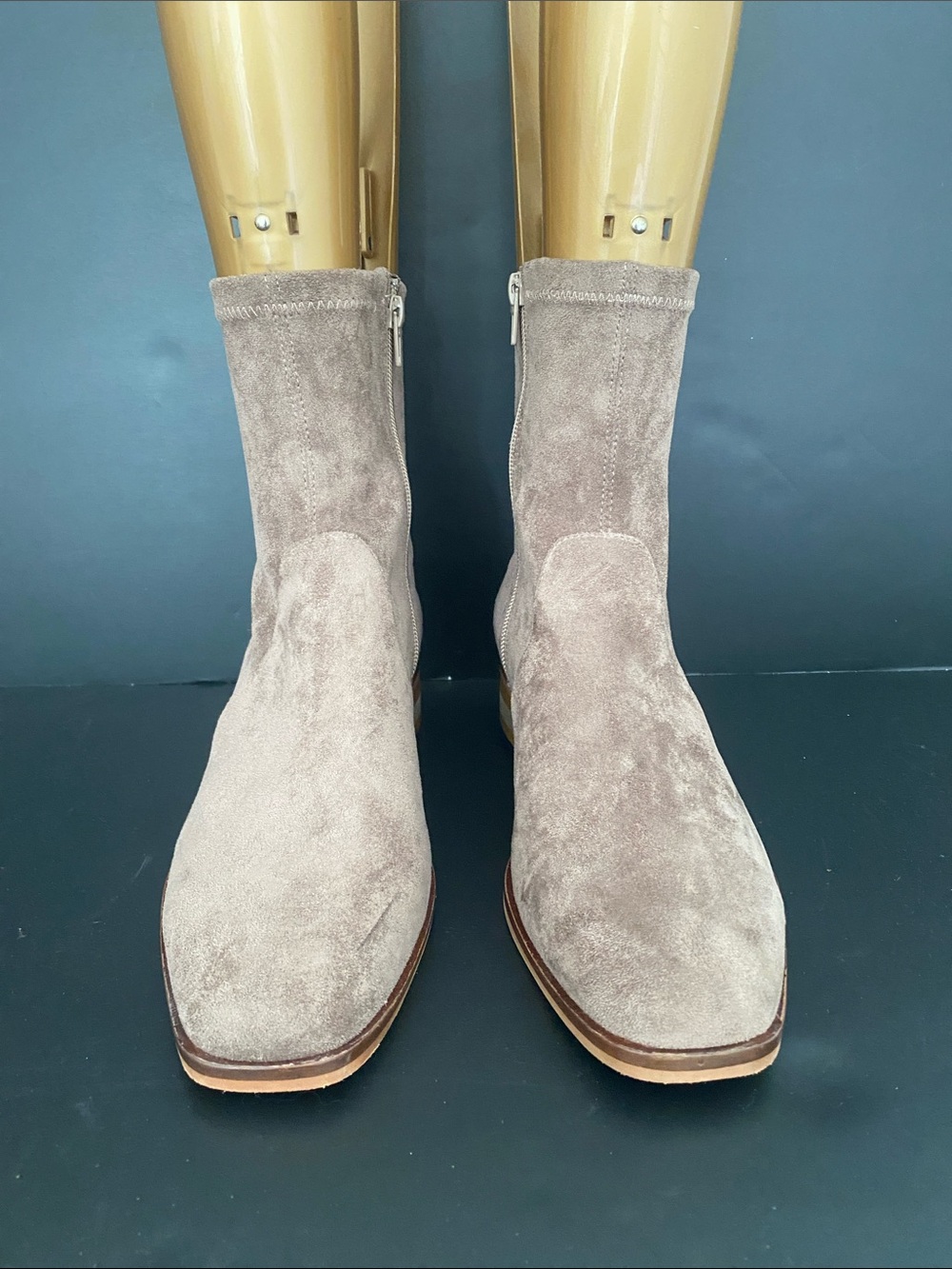 Silent D Fuller Square Toe Contrast Heel Boots Taupe Size 9
